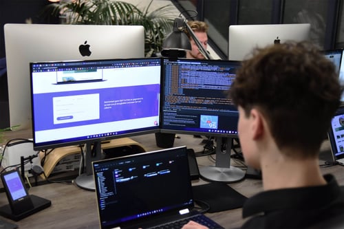 Yooker website